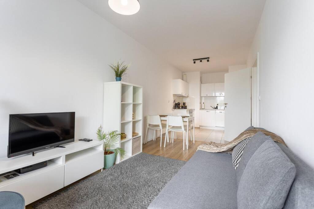 Butas Urban Chic - -cozy And Stylish - Rondo Onz - Pereca Warsaw